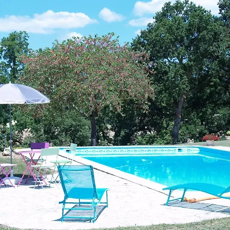 A Labourdette לינה וארוחת בוקר Colayrac-Saint-Cirq