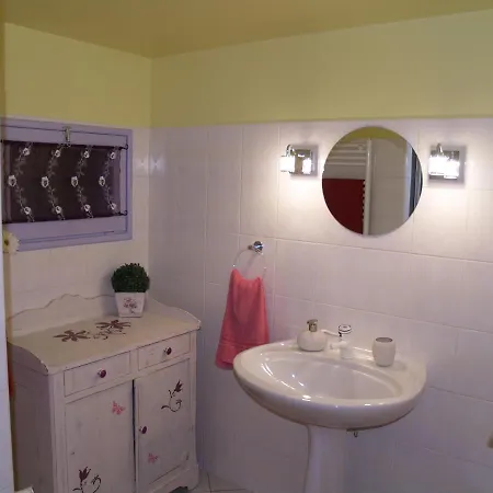 A Labourdette לינה וארוחת בוקר Colayrac-Saint-Cirq