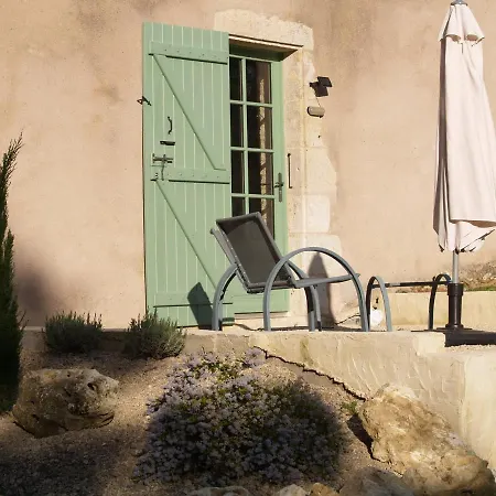 A Labourdette לינה וארוחת בוקר